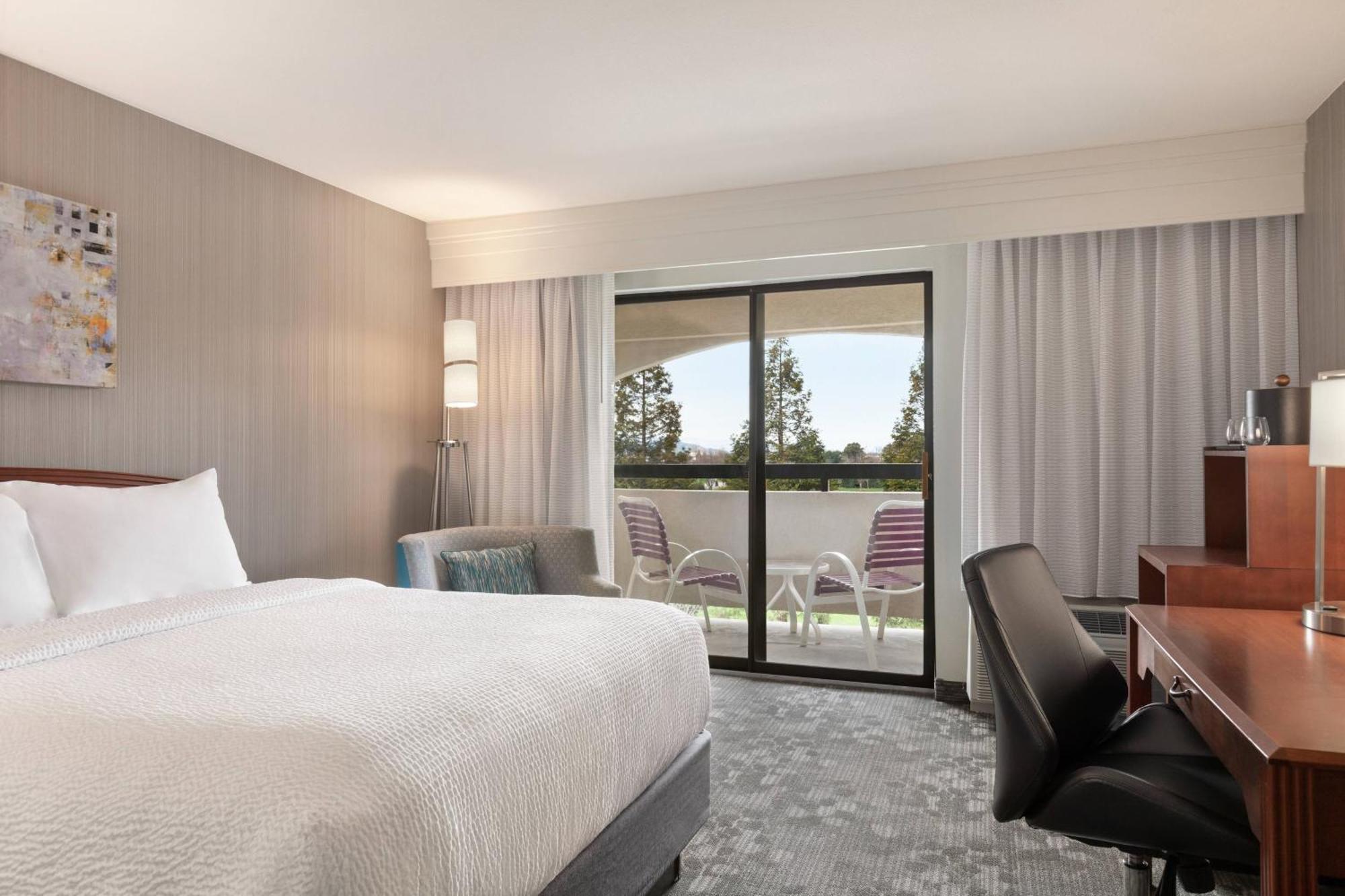 Courtyard By Marriott San Jose South/Morgan Hill Hotel Eksteriør billede
