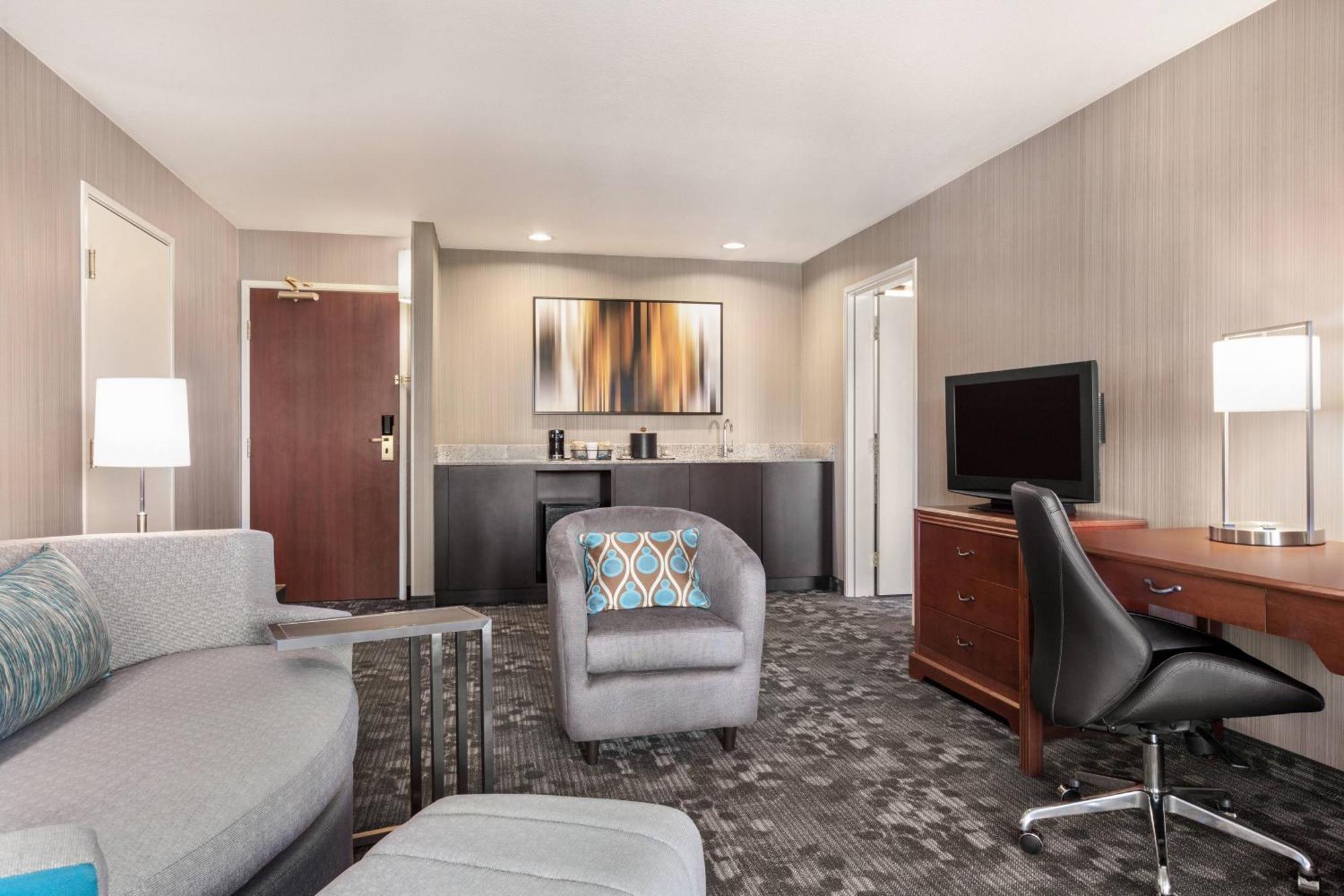 Courtyard By Marriott San Jose South/Morgan Hill Hotel Eksteriør billede